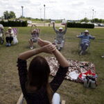 12.06.2016 Podzamcze Chęcińskie. Piknik "Śniadanie na trawie" na terenie Regionalnego Centrum Naukowo - Technologicznego. / Jarosław Kubalski / Radio Kielce