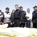 16.06.2016. Minister Mariusz Błaszczak odwiedził Borków. Przyglądał się ćwiczeniom strażackim / Jarosław Kubalski / Radio Kielce