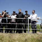 16.06.2016. Minister Mariusz Błaszczak odwiedził Borków. Przyglądał się ćwiczeniom strażackim / Jarosław Kubalski / Radio Kielce