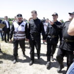 16.06.2016. Minister Mariusz Błaszczak odwiedził Borków. Przyglądał się ćwiczeniom strażackim / Jarosław Kubalski / Radio Kielce