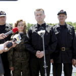 16.06.2016. Minister Mariusz Błaszczak odwiedził Borków. Przyglądał się ćwiczeniom strażackim / Jarosław Kubalski / Radio Kielce