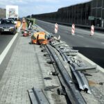 17.06.2016 Droga S74. Przewrócił się TIR po tym jak pękła mu opona. / Jarosław Kubalski / Radio Kielce