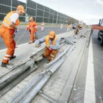 17.06.2016 Droga S74. Przewrócił się TIR po tym jak pękła mu opona. / Jarosław Kubalski / Radio Kielce