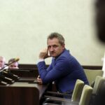 23.06.2016 Kielce. Spotkanie senegalskiego inwestora zainteresowanego zakupem spółki Korona Kielce z radnymi. / Jarosław Kubalski / Radio Kielce