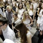 24.06.2016 Kielce. Zakończenie roku szkolnego w I Liceum Ogólnokształcące im. S. Żeromskiego. / Jarosław Kubalski / Radio Kielce