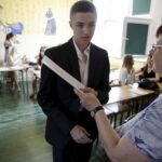 24.06.2016 Kielce. Zakończenie roku szkolnego w I Liceum Ogólnokształcące im. S. Żeromskiego. / Jarosław Kubalski / Radio Kielce