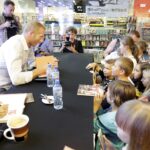 27.06.2016 Kielce. Agnieszka Gola Rakowska i Karol Bielecki podczas promocji książki "110 %". / Jarosław Kubalski / Radio Kielce