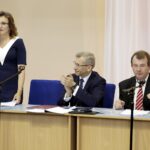 27.06.2016 Kielce. Konferencja w Urzędzie Wojewódzkim na temat bezdomności zwierząt.Wojewoda Agata Wojtyszek,  prezes Najwyższej Izby Kontroli Krzysztof Kwiatkowski i Świętokrzyski Wojewódzki Lekarz Weterynarii: Bogdan Konopka / Jarosław Kubalski / Radio Kielce