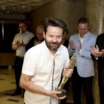 27.06.2016 Kielce. Tomasz Tamborski oraz Sławomir Mazur otrzymali od rady Programowej TVP statuetki za twórcza pracę. / Jarosław Kubalski / Radio Kielce