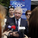 14.06.2016 Starachowice. Podsumowanie dotychczasowej realizacji programu Rodzina 500+ w naszym regionie. Poseł PiS - Krzysztof Lipiec / Jarosław Kubalski / Radio Kielce