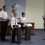 16.06.2016. Minister Spraw Wewnętrznych i Administracji Mariusz Błaszczak wręczył w Kielcach dwa medale "Młody bohater" / Jarosław Kubalski / Radio Kielce