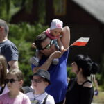 18.06.2016. Odsłonięcie "Ławeczki Halnego" w Starachowicach / Jarosław Kubalski / Radio Kielce