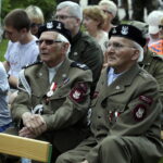 18.06.2016. Odsłonięcie "Ławeczki Halnego" w Starachowicach / Jarosław Kubalski / Radio Kielce