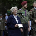 18.06.2016. Odsłonięcie "Ławeczki Halnego" w Starachowicach / Jarosław Kubalski / Radio Kielce