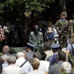 18.06.2016. Odsłonięcie "Ławeczki Halnego" w Starachowicach / Jarosław Kubalski / Radio Kielce