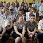 18.06.2016. Mirzec. Wręczenie nagród laureatom konkursu historycznego "Moi Dziadkowie tworzyli historię" / Jarosław Kubalski / Radio Kielce