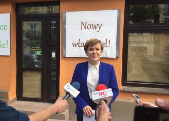 Anna Krupka, poseł PiS konferencja / Bartłomiej Zapała / Radio Kielce