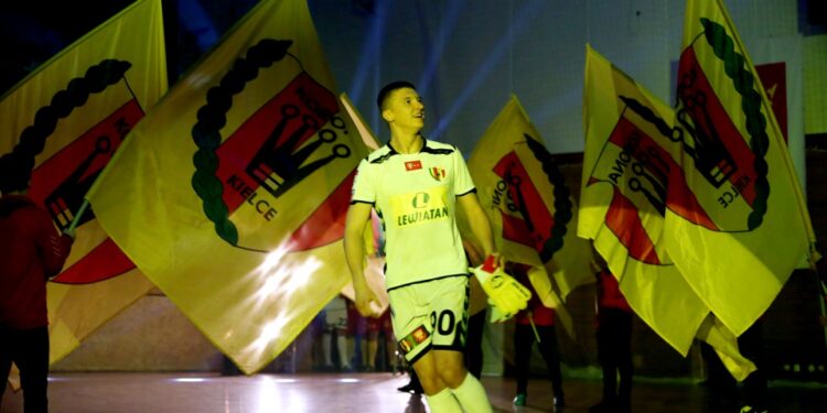 11.02.2015 Prezentacja Korony Kielce runda wiosenna. Wojciech Małecki / Stanisław Blinstrub / Radio Kielce