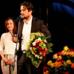 19.6.2016 Kielce. Poznaliśmy laureatów plebiscytu "O Dziką Różę". Za najlepszego aktora widzowie uznali Krzysztofa Grabowskiego. / Wojciech Habdas / Radio Kielce