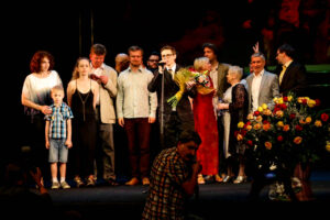 19.6.2016 Kielce. Poznaliśmy laureatów plebiscytu "O Dziką Różę". "Wszyscy chcą żyć" Hanocha Levina w reżyserii Dawida Żłobińskiego widzowie uznali też za najlepszy. / Wojciech Habdas / Radio Kielce