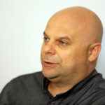 23.6.2016 Kielce. Prezentacja ramówki wakacyjnej Radia Kielce. Konferencja prasowa. Rafał Szymczyk, dziennikarz sportowy. / Wojciech Habdas / Radio Kielce