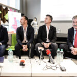 28.6.2016 Kielce. Kielecki Park Technologiczny przygotował projekt pn. Workshop Fashion Design, którego mentorami zostali Marcin Paprocki i Mariusz Brzozowski, projektanci z najbardziej znanego w Polsce modowego duetu. / Wojciech Habdas / Radio Kielce