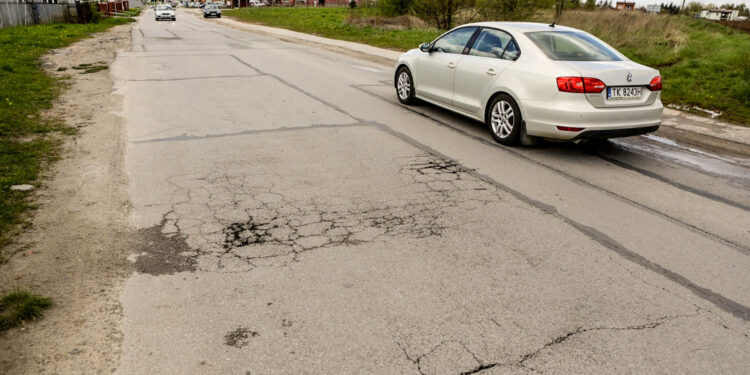 28.4.2016 Kielce. Ul. Kongresowa / Wojciech Habdas / Radio Kielce