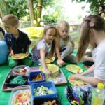 01.06.2016. W Parku Miejskim zamontowane zostały hamaki / Wojciech Habdas / Radio Kielce