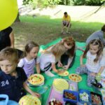 01.06.2016. W Parku Miejskim zamontowane zostały hamaki / Wojciech Habdas / Radio Kielce