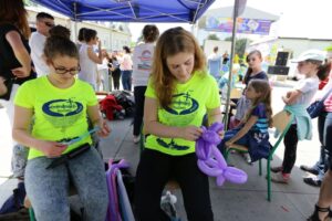 "Usłyszcie nas". Festyn na Placu Artystów (1 czerwca 2016 r.) / Wojciech Habdas / Radio Kielce