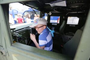 "Usłyszcie nas". Festyn na Placu Artystów (1 czerwca 2016 r.) / Wojciech Habdas / Radio Kielce