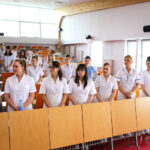 3.6.2016 Kielce. Czepkowanie studentek pielęgniarstwa i położnictwa / Wojciech Habdas / Radio Kielce