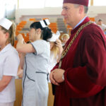 3.6.2016 Kielce. Czepkowanie studentek pielęgniarstwa i położnictwa / Wojciech Habdas / Radio Kielce