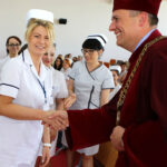 3.6.2016 Kielce. Czepkowanie studentek pielęgniarstwa i położnictwa / Wojciech Habdas / Radio Kielce