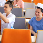 3.6.2016 Kielce. Czepkowanie studentek pielęgniarstwa i położnictwa / Wojciech Habdas / Radio Kielce