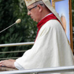 4.6.2016 Kielce. Uroczystości 25-lecia pobytu św. Jana Pawła II w Kielcach. Biskup Jan Piotrowski. / Wojciech Habdas / Radio Kielce