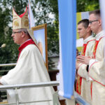 4.6.2016 Kielce. Uroczystości 25-lecia pobytu św. Jana Pawła II w Kielcach. Biskup Jan Piotrowski. / Wojciech Habdas / Radio Kielce