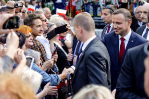 07.06.2016 Busko Zdrój. Prezydent RP Andrzej Duda spotkał się z mieszkańcami i kuracjuszami. / Wojciech Habdas / Radio Kielce