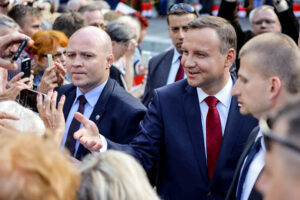 07.06.2016 Busko Zdrój. Prezydent RP Andrzej Duda spotkał się z mieszkańcami i kuracjuszami. / Wojciech Habdas / Radio Kielce