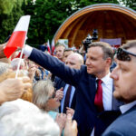 07.06.2016 Busko Zdrój. Prezydent RP Andrzej Duda spotkał się z mieszkańcami i kuracjuszami. / Wojciech Habdas / Radio Kielce