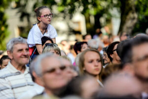 07.06.2016 Busko Zdrój. Prezydent RP Andrzej Duda spotkał się z mieszkańcami i kuracjuszami. / Wojciech Habdas / Radio Kielce