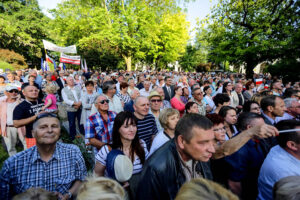 07.06.2016 Busko Zdrój. Prezydent RP Andrzej Duda spotkał się z mieszkańcami i kuracjuszami. / Wojciech Habdas / Radio Kielce