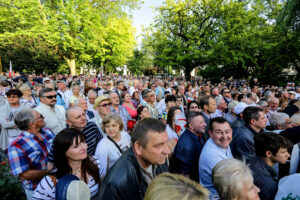 07.06.2016 Busko Zdrój. Prezydent RP Andrzej Duda spotkał się z mieszkańcami i kuracjuszami. / Wojciech Habdas / Radio Kielce