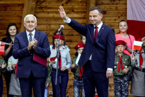 07.06.2016 Busko Zdrój. Prezydent RP Andrzej Duda spotkał się z mieszkańcami i kuracjuszami. / Wojciech Habdas / Radio Kielce