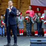 07.06.2016 Busko Zdrój. Prezydent RP Andrzej Duda spotkał się z mieszkańcami i kuracjuszami. / Wojciech Habdas / Radio Kielce