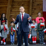 07.06.2016 Busko Zdrój. Prezydent RP Andrzej Duda spotkał się z mieszkańcami i kuracjuszami. / Wojciech Habdas / Radio Kielce