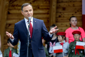 07.06.2016 Busko Zdrój. Prezydent RP Andrzej Duda spotkał się z mieszkańcami i kuracjuszami. / Wojciech Habdas / Radio Kielce