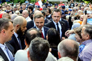 07.06.2016 Busko Zdrój. Prezydent RP Andrzej Duda spotkał się z mieszkańcami i kuracjuszami. / Wojciech Habdas / Radio Kielce