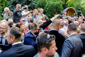 07.06.2016 Busko Zdrój. Prezydent RP Andrzej Duda spotkał się z mieszkańcami i kuracjuszami. / Wojciech Habdas / Radio Kielce