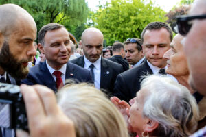 07.06.2016 Busko Zdrój. Prezydent RP Andrzej Duda spotkał się z mieszkańcami i kuracjuszami. / Wojciech Habdas / Radio Kielce